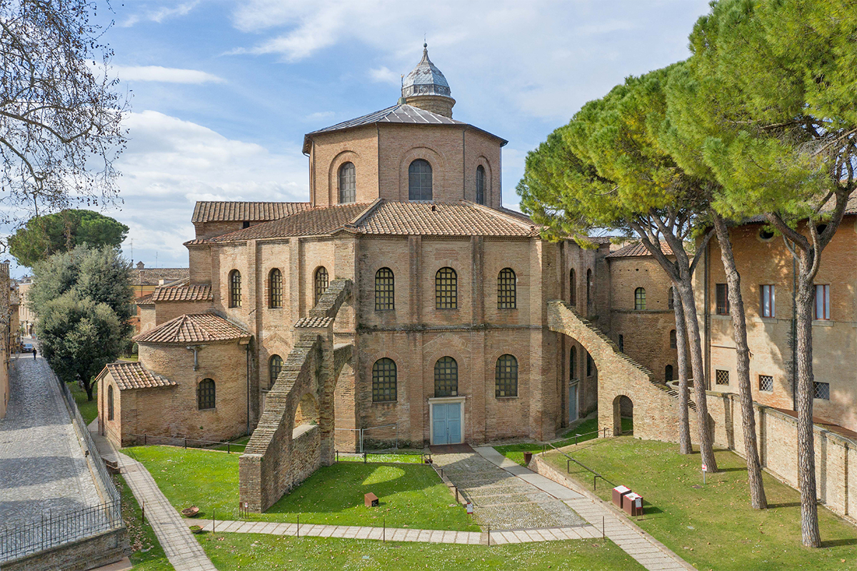 ravenna-basilica_di_san_vitale-servizio_turismo-comunicattivi